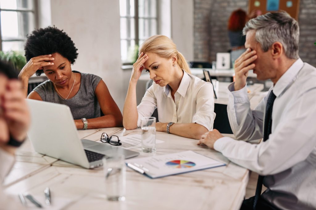 O impacto emocional do layoff: sentimentos e efeitos nas empresas | talent academy blog